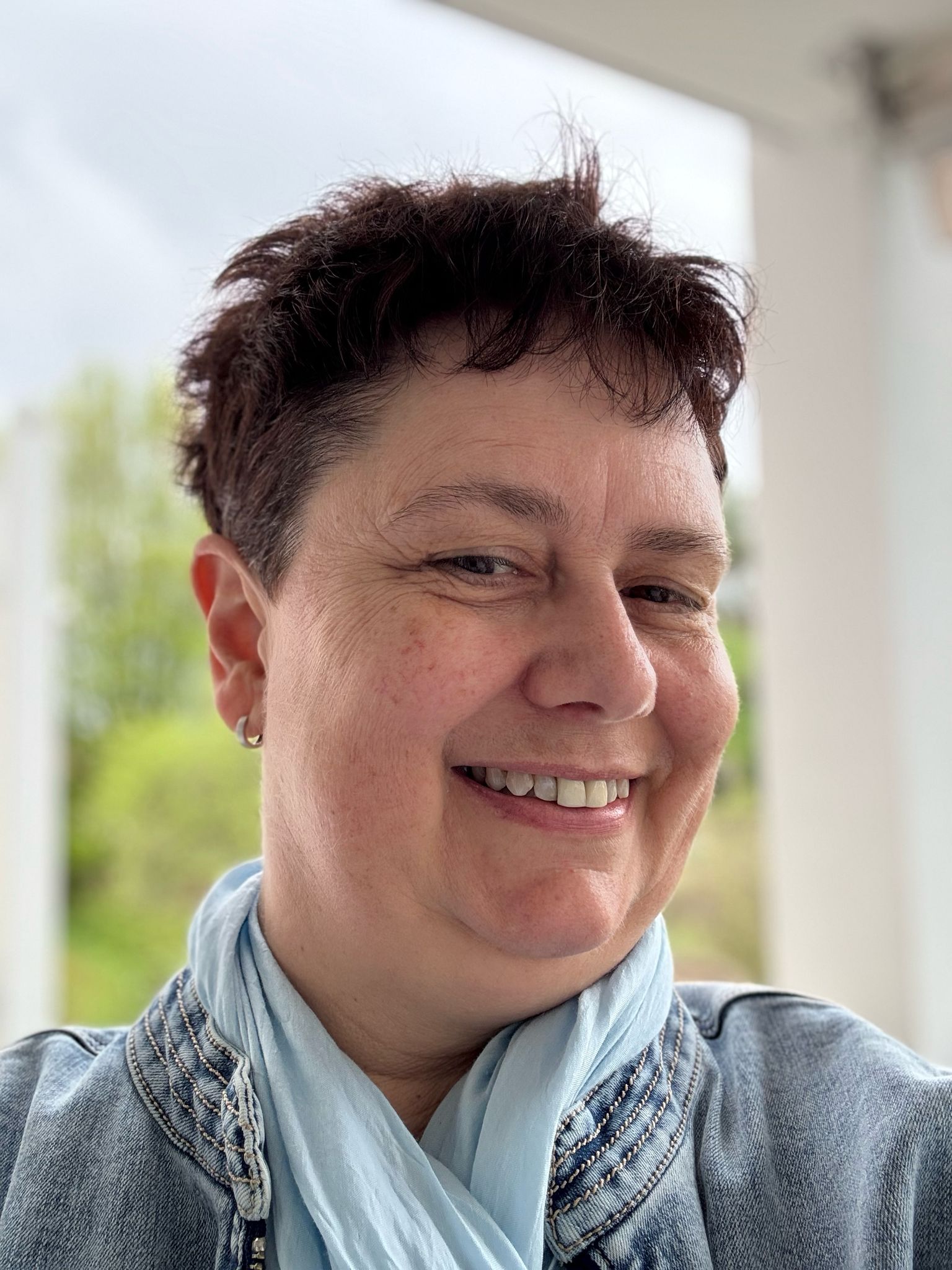 Monika Meier
Administration
